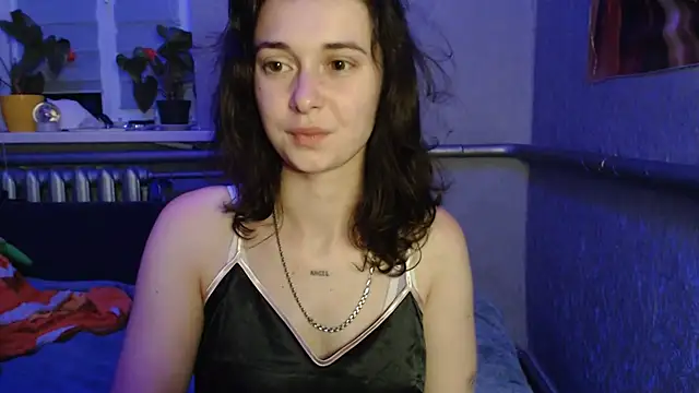 Snapshot of Angelik5371 chatting on June 21, 2026, 7:19 pm Angelik5371 online show from June 21, 2026, 7:19 pm