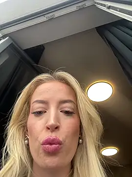 Snapshot of Katharina_Wagner chatting on July 27, 2026, 4:14 pm Katharina Wagner online show from July 27, 2026, 4:14 pm