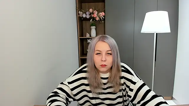 Snapshot of PorshaEicke chatting on December 16, 2025, 3:11 am PorshaEicke online show from December 16, 2025, 3:11 am