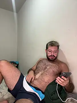 LaranjinhaLuccasKonig online show from February 10, 2026, 1:10 pm