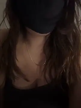 Snapshot of butterflyslay chatting on December 15, 2025, 7:47 am butterflyslay online show from December 15, 2025, 7:47 am