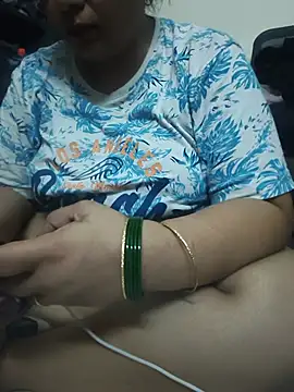 Snapshot of butterflyslay chatting on August 3, 2026, 3:36 am butterflyslay online show from August 3, 2026, 3:36 am
