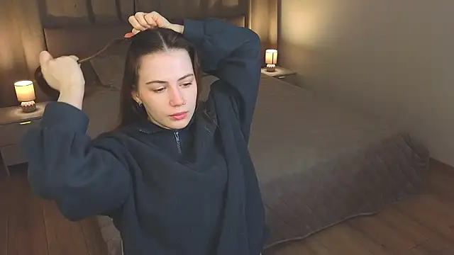 LouieRemeder online show from February 4, 2026, 4:07 am