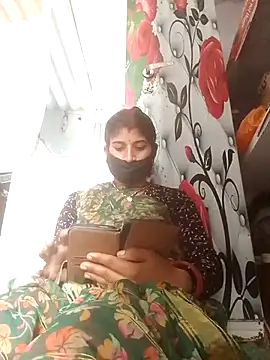 Snapshot of Aaisha_01 chatting on July 18, 2026, 7:50 am Aaisha 01 online show from July 18, 2026, 7:50 am