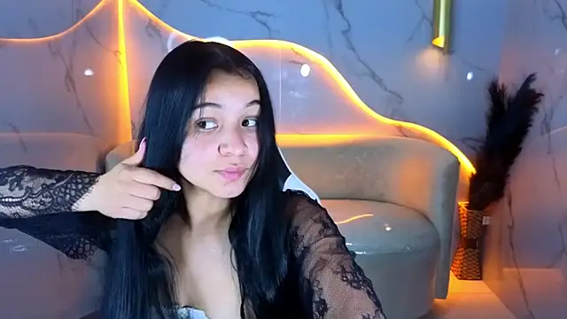 Sofi Adams Tx online show from February 2, 2026, 8:08 pm