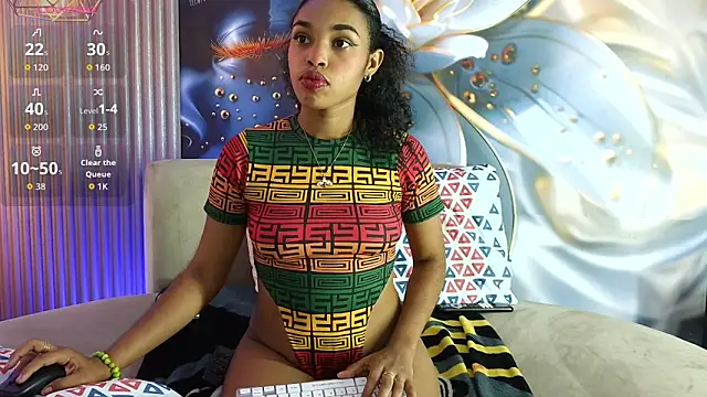 Snapshot of bella_moonlight_cr chatting on June 15, 2026, 11:59 pm bella moonlight cr online show from June 15, 2026, 11:59 pm