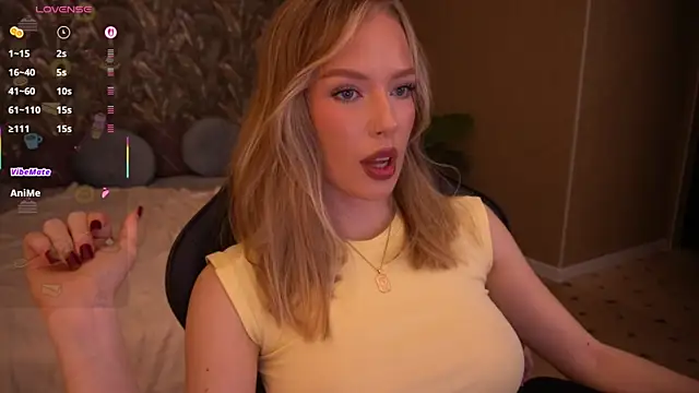 Snapshot of MollyyMayy chatting on May 23, 2026, 4:39 pm MollyyMayy online show from May 23, 2026, 4:39 pm