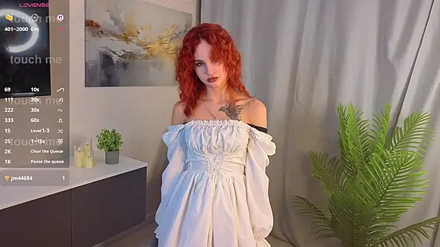 NaidaGresco online show from December 19, 2025, 3:10 am