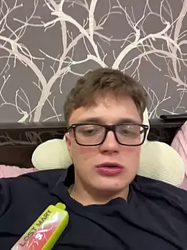 robertkingsize online show from February 3, 2026, 8:25 pm