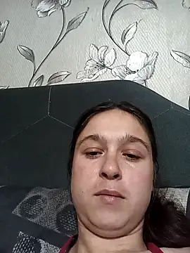 MarynaCold221 online show from December 14, 2025, 9:20 pm