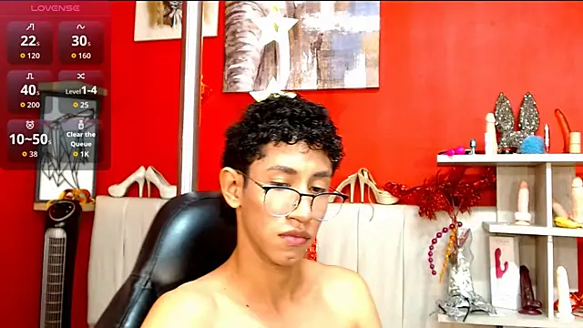 NoaMillers online show from December 15, 2025, 6:25 pm