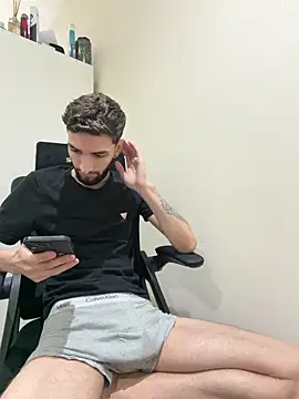 Snapshot of Juliann69Ramiro chatting on February 26, 2026, 9:26 pm Juliann69Ramiro online show from February 26, 2026, 9:26 pm