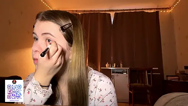 MaevAmy online show from January 17, 2026, 5:44 am