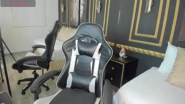 yera curry online show from February 2, 2026, 12:15 pm