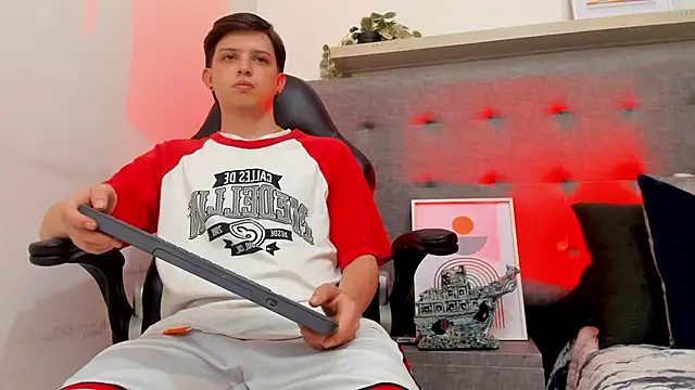 Snapshot of sebastamayo_ chatting on March 28, 2026, 5:08 am sebastamayo online show from March 28, 2026, 5:08 am