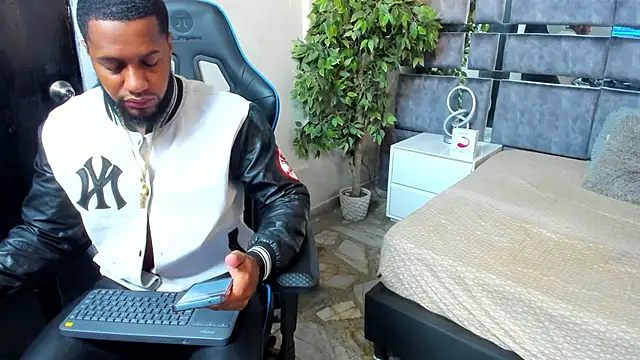 Snapshot of jay_jhonson01 chatting on March 3, 2026, 3:24 am jay jhonson01 online show from March 3, 2026, 3:24 am