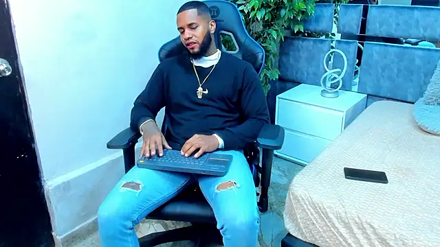 Snapshot of jay_jhonson01 chatting on February 20, 2026, 4:09 am jay jhonson01 online show from February 20, 2026, 4:09 am