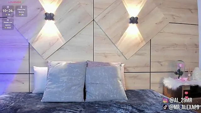 Snapshot of sussan_fox_ chatting on February 17, 2026, 7:33 pm sussan fox online show from February 17, 2026, 7:33 pm