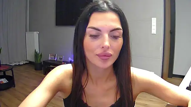 Snapshot of Addisonadore chatting on June 15, 2026, 8:41 pm Addisonadore online show from June 15, 2026, 8:41 pm