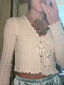 Snapshot of dein_traumchen chatting on February 19, 2026, 9:01 pm dein traumchen online show from February 19, 2026, 9:01 pm