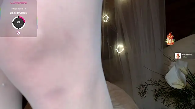 Snapshot of dein_traumchen chatting on February 27, 2026, 9:14 pm dein traumchen online show from February 27, 2026, 9:14 pm