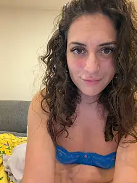 CoquineCharmeuse online show from April 30, 2026, 8:57 pm
