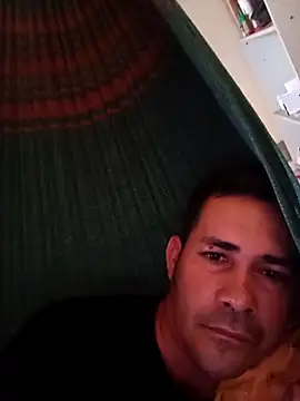 Snapshot of Juven1632 chatting on February 22, 2026, 12:40 pm Juven1632 online show from February 22, 2026, 12:40 pm