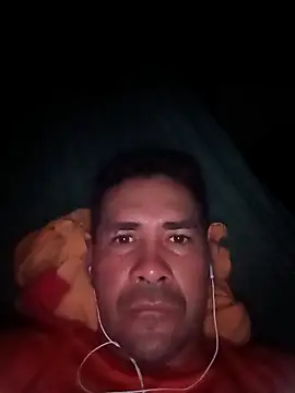 Snapshot of Juven1632 chatting on February 25, 2026, 12:00 am Juven1632 online show from February 25, 2026, 12:00 am