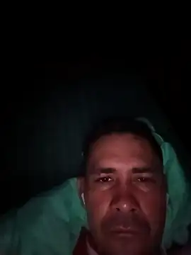 Snapshot of Juven1632 chatting on March 19, 2026, 12:43 am Juven1632 online show from March 19, 2026, 12:43 am