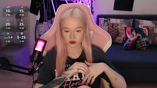 fantasy lisa online show from January 12, 2026, 1:56 am