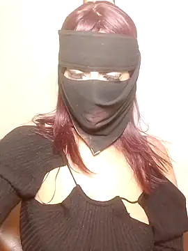 Hot Emmy sexy online show from December 19, 2025, 2:48 am