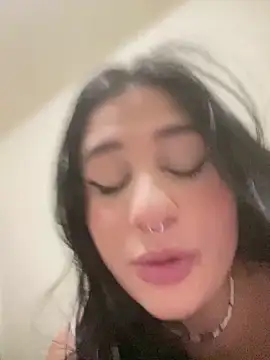 Snapshot of pudizinhaa_ chatting on December 14, 2025, 4:40 am pudizinhaa online show from December 14, 2025, 4:40 am