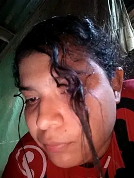 Snapshot of Rousse_uwu chatting on March 29, 2026, 11:06 pm Rousse uwu online show from March 29, 2026, 11:06 pm