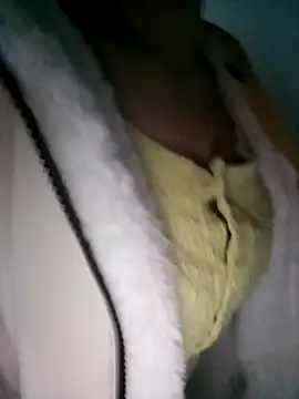 Snapshot of SweetBerry-91 chatting on December 14, 2025, 1:39 pm SweetBerry-91 online show from December 14, 2025, 1:39 pm