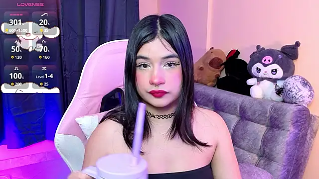 bonnieTaylor1 online show from February 12, 2026, 4:23 am