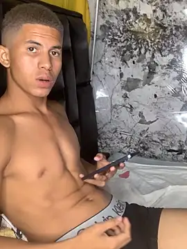 jcaliebte online show from December 23, 2025, 12:33 am