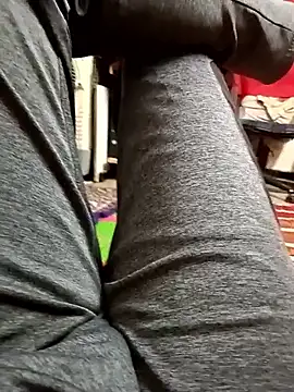 Snapshot of loki-king-143 chatting on March 14, 2026, 4:40 am loki-king-143 online show from March 14, 2026, 4:40 am