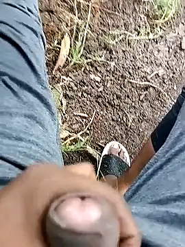 Snapshot of loki-king-143 chatting on February 18, 2026, 2:31 am loki-king-143 online show from February 18, 2026, 2:31 am