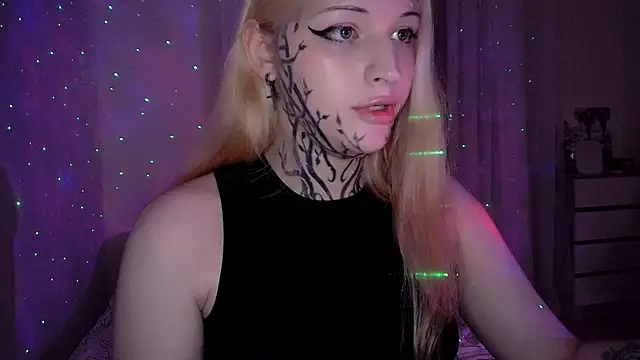 AlexaLaRose2 online show from February 12, 2026, 8:19 pm