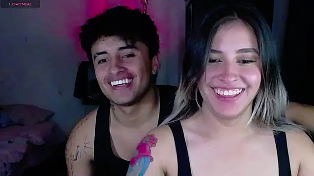 Snapshot of sara_and_jhon chatting on December 16, 2025, 3:55 am sara and jhon online show from December 16, 2025, 3:55 am