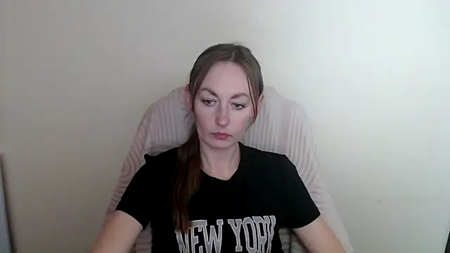 LiaSeass  online show from May 3, 2026, 1:15 pm