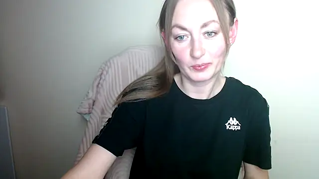 LiaSeass  online show from May 5, 2026, 12:30 pm