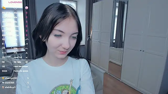 Snapshot of JanettVeld chatting on December 14, 2025, 9:04 am JanettVeld online show from December 14, 2025, 9:04 am