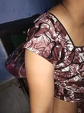 Desi bhabhi299 online show from June 15, 2026, 4:50 pm