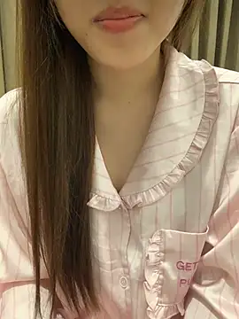 Snapshot of -Bibi-18 chatting on June 27, 2026, 2:56 pm -Bibi-18 online show from June 27, 2026, 2:56 pm