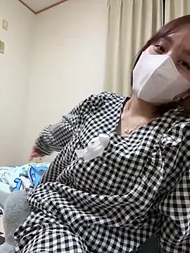 Baby22223 online show from March 12, 2026, 1:15 pm