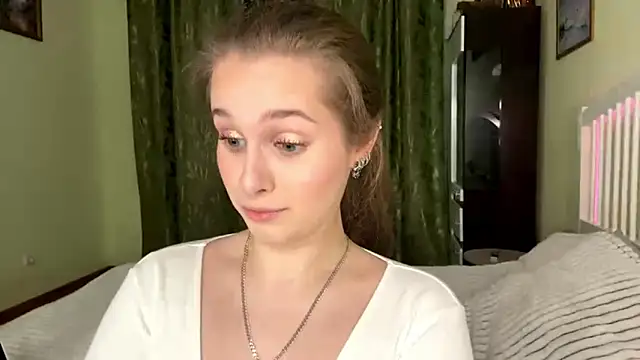 MiaBlanko online show from February 6, 2026, 2:13 pm