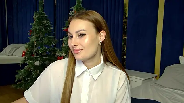 NoraFoxes online show from December 16, 2025, 6:23 pm