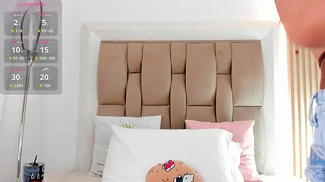 Snapshot of emily_rivas_ chatting on February 15, 2026, 11:31 am emily rivas online show from February 15, 2026, 11:31 am