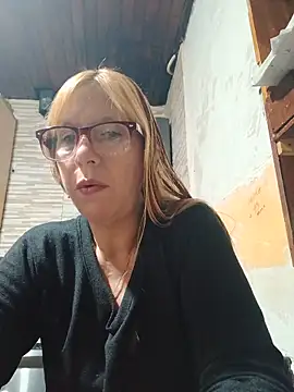 Snapshot of cari75 chatting on June 2, 2026, 7:14 pm cari75 online show from June 2, 2026, 7:14 pm